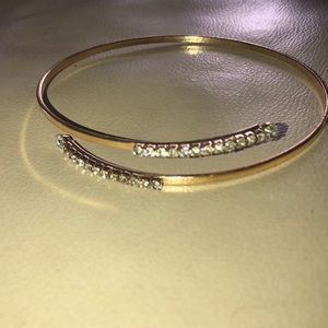 Gem gold arm band.
